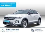 VW T-Roc, 1.5 TSI Style AppConnect, Jahr 2023 - Ludwigsburg