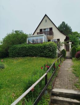 Raum für Ihre Ideen - Wohnglück in ruhiger Lage ! - Neustadt (Aisch)
