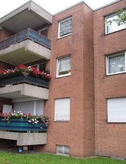 Zentrale Lage und gute Verkehrsanbindung: 2 1/2 Raum Wohnung mit Balkon in Essen-Kray-Leithe - Essen