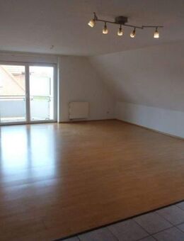 Seniorenwohnung; 2-Zimmer-Wohnung im Dachgeschoss (Whg. 12) - Steinkirchen (Niedersachsen)