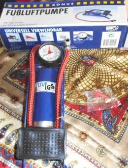 NEUE FUßLUFTPUMPE mir manometer neu - Kassel