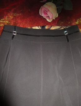 NEU * Freizeit * Business * Sekretärinnen * Etui * Shift * High Waist * Rock mit Swarovski * Glitzer- Kristallen "BIBA by ESCADA" Gr. 32- 34/ XS * schwarz * Gothic * - Riedlingen