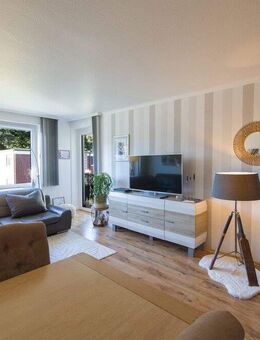 Schöner Wohnen in Schenefeld... Sonnige 2,5-Zimmer Wohnung in zentraler und ruhiger Lage - Schenefeld (Landkreis Pinneberg)