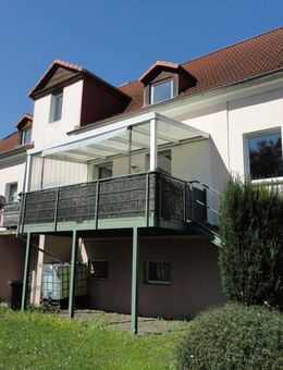 Mehrfamilienhaus mit 4 Wohneinheiten und 4 Garagen in Calbe an der Saale - Calbe (Saale)