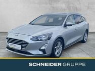 Ford Focus, 1.0 EB Automatik APP, Jahr 2022 - Hof