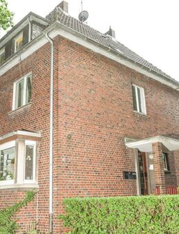 Gelegenheit in Duisburg Aldenrade: Freistehendes Dreifamilienhaus für ihre Familie - Duisburg