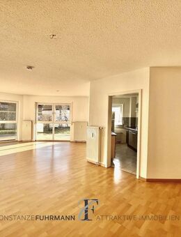 sofort frei: 3,5-Zimmer-Eigentumswohnung, große überdachte Terrasse, inkl. EBK + Stellpl. - Rielasingen-Worblingen