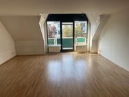 Schöne Maisonette-Wohnung mit TG Stellplatz in Köln Weiden - Köln