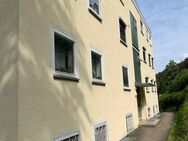 Sonnige 2-Zimmer-Wohnung unmöbliert zu verkaufen inkl. Stellplatz + Garage - Rohrdorf (Baden-Württemberg)