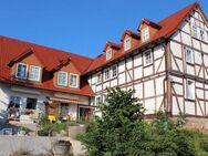 Historisches Mehrfamilienhaus in Schauenburg Elmshagen mit 6 Wohnungen + 2 App, großer Anbau 1991 - Schauenburg