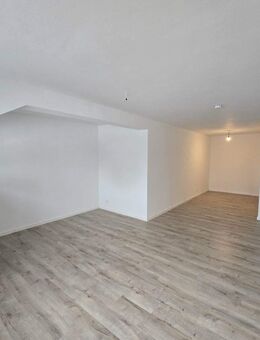 Charmante 2-Zimmer-Wohnung in attraktiver Lage von Neu-Isenburg - Neu Isenburg