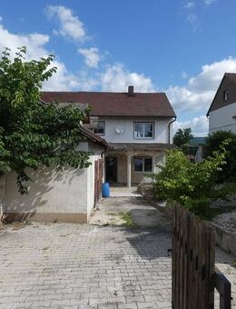 Ein Ort mit Geschichte und Potenzial - Doppelhaushälfte in Schnaittenbach - Schnaittenbach