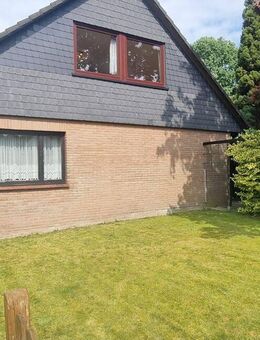 Großes Einfamilienhaus mit zwei Wohneinheiten auf ca. 162 m² Wohnfläche in guter Lage von Ofenerdiek - Oldenburg
