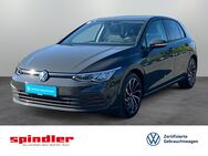 VW Golf, 2.0 TDI VIII Life, Jahr 2021 - Kitzingen