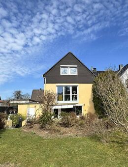 Ihr neues Wohnglück - Doppelhaushälfte mit herrlichem Gartengrundstück in Schwelm - Schwelm