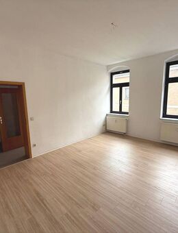 Geräumige, freundliche 2-Raum Wohnung in der Villengegend von Reichenbach - Reichenbach (Vogtland)