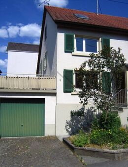 Bauernhaus mit Terrasse, Garage und Scheune STATUS: RESERVIERT - Efringen-Kirchen