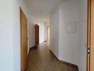 Charmante 2-Zimmer-Wohnung im Zentrum von Lößnitz - Lößnitz