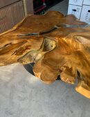 Suar Holz Tisch Firma Gerken Wohndesign mit Glaseinsätzen in 42329