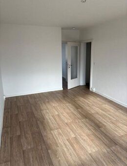 Renovierte 2-Zimmer-Wohnung mit modernem Badezimmer - Dessau-Roßlau
