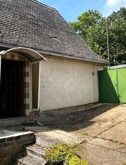 Einfamilienhaus mit großem Grundstück und Wald, mit angrenzendem Bachlauf - An der Poststraße