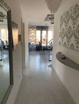 Komfortable 4 Zimmer Maisonette-Wohnung (vollständig modern möbliert) mitten in Ostfildern-Nellingen - Ostfildern