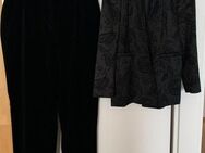 Jacke mit 3D-Jacquardmster, plus Samthose - Freiburg (Breisgau)