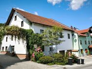 Großes Wohnhaus in Gotteszell. Ideal für eine Großfamilie, 15 km nördl. v. Deggendorf - Gotteszell