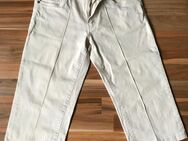 Capri Jeans cremefarben. - Detmold