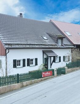 Großzügiges, ehemaliges Bauernhaus mit Wintergarten, Scheune und traumhaftem Fernblick! - Mistelgau