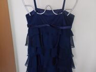 festliches blaues Kleid im Lagen Look, Gr. 40, von Marie Lund - Bardowick