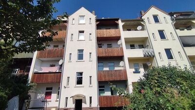 Großzügige Drei-Raum-Wohnung mit Ausbaupotenzial in Leipzig-Volkmarsdorf