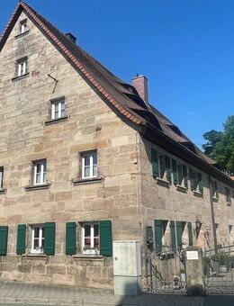 Attraktives Ensemble mit vielseitigen Nutzungsmöglichkeiten. - Roßtal