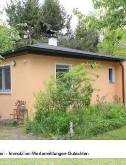 Kernsanierter Bungalow / Sommerhaus mit eigenem Parkgrundstück - nur 20 Min. nach Nürnberg - Röthenbach (Pegnitz)