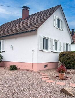 Charmantes Einfamilienhaus mit großem Grundstück und modernem Anbau - Weil (Rhein)