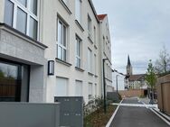 Gepflegte 2-Zimmer-Wohnung mit Wintergarten in Holzkirchen - Holzkirchen (Regierungsbezirk Oberbayern)