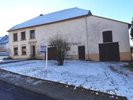 Renovierungs- sanierungsbedürftiges Einfamilienhaus mit Scheune und großem Grundstück // für Handwerker besonders geeignet - Waldweiler