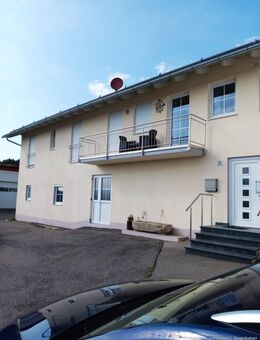 Neuwertiges Haus mit zusätzl. sep. Appartement in Böbrach ab Mitte August zu vermieten...Garagen möglich - Böbrach