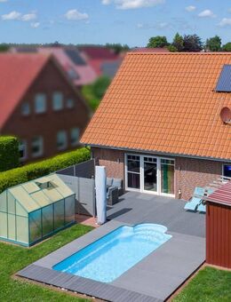 Exklusives Wohnen am Dietrichsfelder See - Einfamilienhaus mit Pool und Weitblick - Aurich