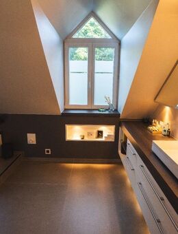 Moderne möblierte 2,5 Zimmer Wohnung Nähe Bonn Zentrum - Bonn