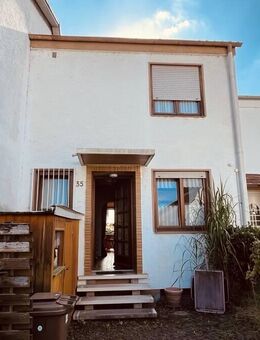 Charmantes kleines renovierungsbedürftiges RMH wartet auf Sie - Lampertheim