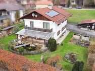 Platz für die ganze Familie! Großes Einfamilienhaus in Huglfing mit energiesparender Technik! - Huglfing