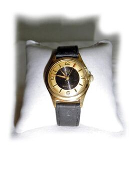Seltene Armbanduhr von FAWE - Nürnberg