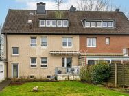 Ruhiges Wohnen: teilvermietetes Mehrfamilienhaus, 3 Wohneinheiten, Garage und Garten - Mönchengladbach