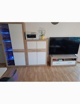 Wohnwand , 3 Teilig , Vitrine Beleuchte. - Heßdorf