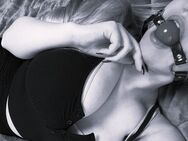 Wunschbilder von junger Blondine mit Vorliebe für Bondage und BDSM - Köln