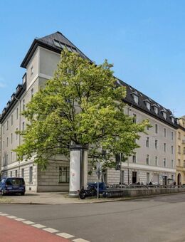 Charmante 2-Zi.-Altbau-ETW mit großer Wohnküche und sep. Abstellkammer (Büro) in München-Neuhausen - München