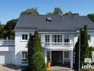 Traumhafte Villa in bester Lage von Gersthofen, mit Pool! - Gersthofen