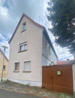 Ländliches Wohnhaus in Apolda OT Nauendorf - Ideal für Familien mit Blick auf das Wesentliche - Apolda