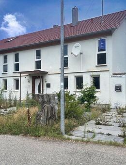 11-Zimmer-Haus + 2 zusätzliche Räume + 4 Bäder + ruhige Lage - Wüstenrot